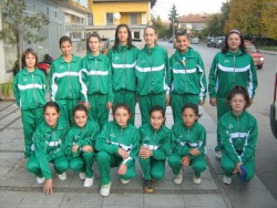 Момичетата на Балкан започнаха със загуба във финалния турнир
